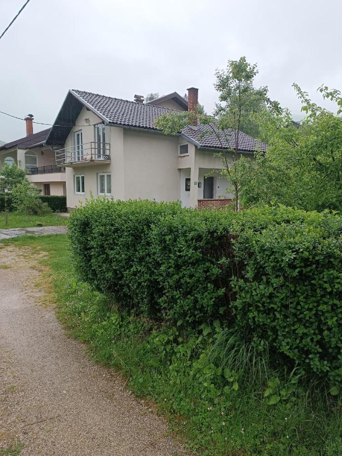 Kuca Za Odmor Una-Mia Kulen Vakuf Exteriér fotografie