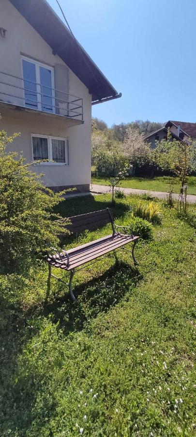 Kuca Za Odmor Una-Mia Kulen Vakuf Exteriér fotografie